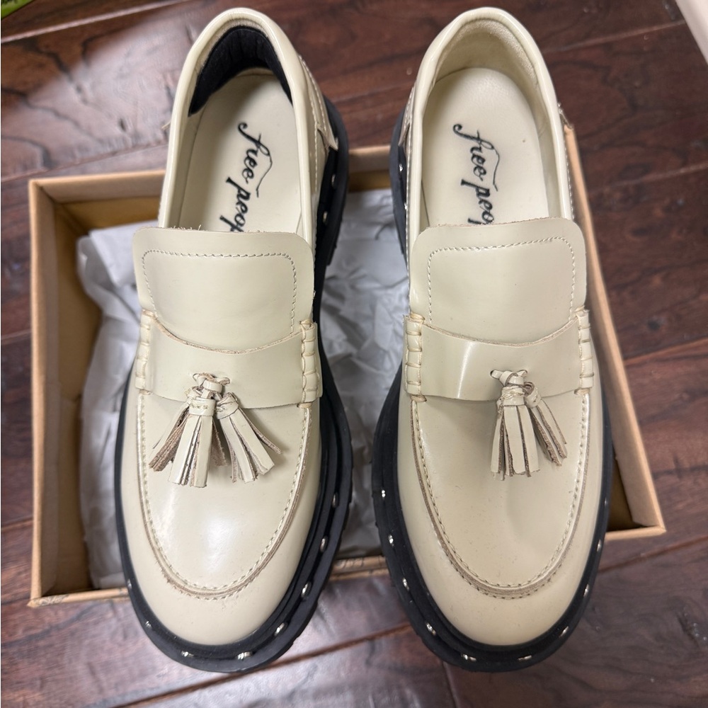Free People Ivory and Ebony Tassel Loafers